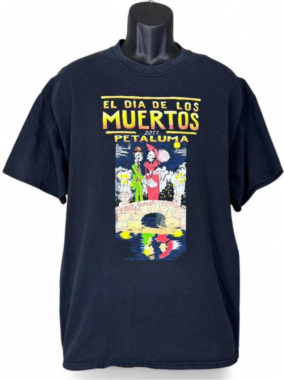 2011 El Dia De Los Muertos Petaluma the Day of the Dead black t-shirt size L